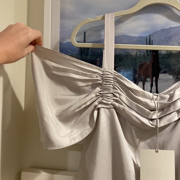 NWT Tibi gray/silver silk shoulderless top, size 12 - Picture 4 of 4